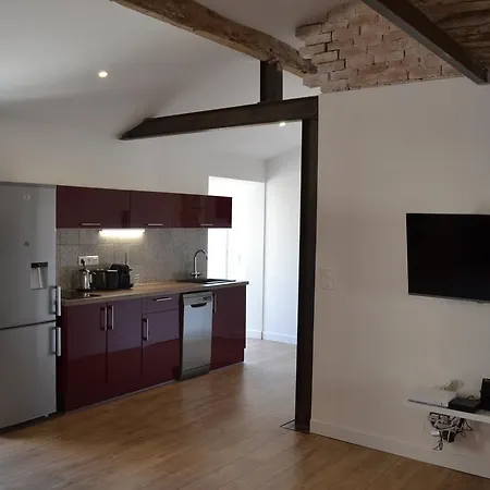 2 Pieces Vagliano